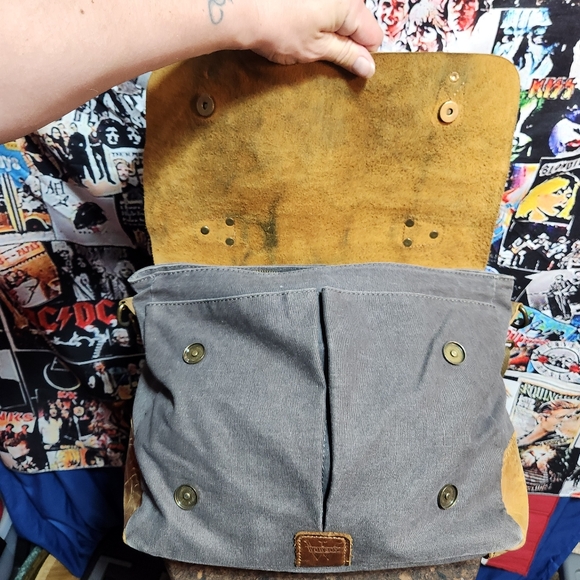 🔥WOWBOX CANVAS & LEATHER MESSENGER BAG🔥 - Picture 3 of 17